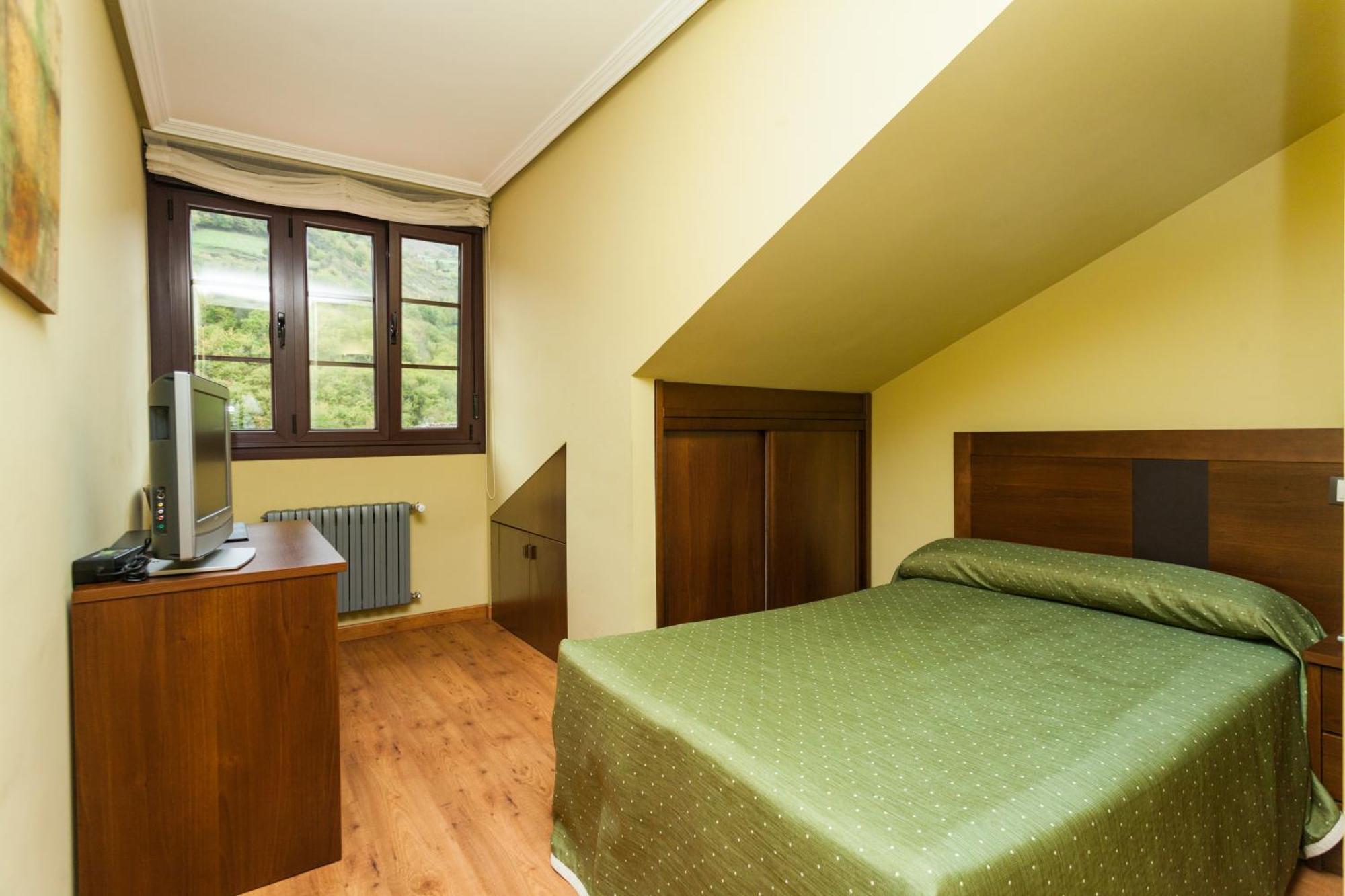 Hotel Restaurante Casa Pipo Тунья Номер фото