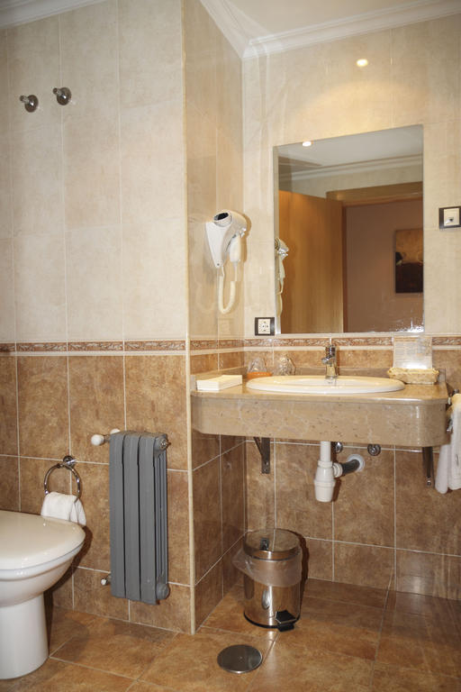 Hotel Restaurante Casa Pipo Тунья Номер фото
