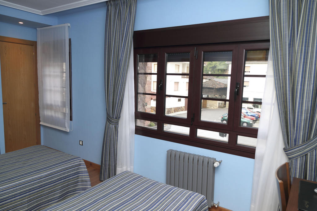 Hotel Restaurante Casa Pipo Тунья Номер фото